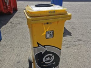 RECYCLING SYSTEM KUNSTSTOFFCONTAINER ALUDOSEN