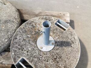 Sonnenschirmständer / Schirmsockel massiv - ca. 65 kg, Ø 58 cm