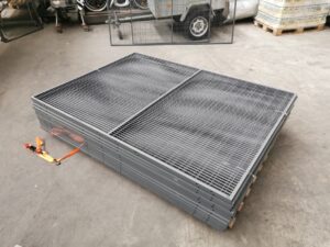 Abtrennungsgitter Zaunsystem mit Tür - ca. 23.5 Meter