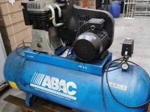 Kolbenkompressor ABAC PRO B5900B - 270 L - 5.5 HP - Zweistufig - 400 V